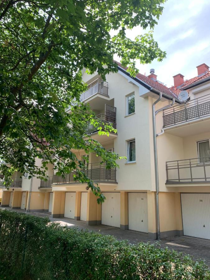 Apartament Klonowa Kołobrzeg Esterno foto